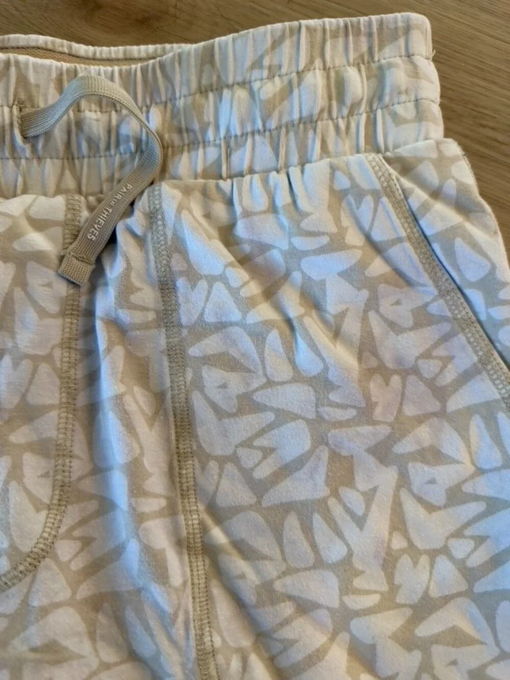 Pair of Thieves stay comfortable